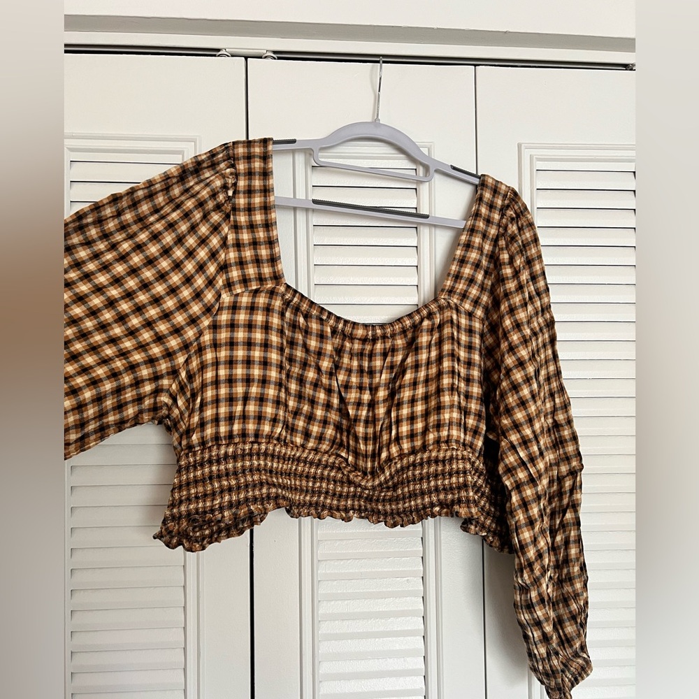 BP Brown and White Puff Sleeve Smocked Crop Blouse